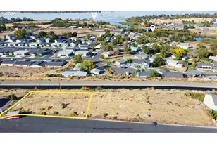 225 Truman Dr, Umatilla, OR 97882 - Photo 1