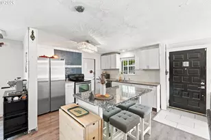 10324 SE Ellis St, Portland, OR 97266 - Photo 8