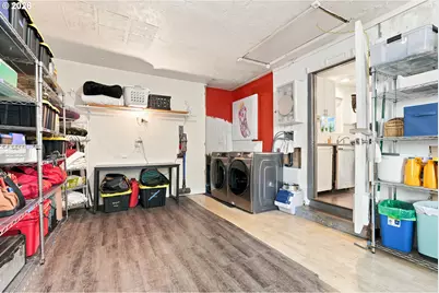 10324 SE Ellis St, Portland, OR 97266 - Photo 20