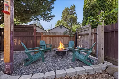 10324 SE Ellis St, Portland, OR 97266 - Photo 26