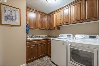 185 Muirfield Ave SE, Salem, OR 97306 - Photo 26