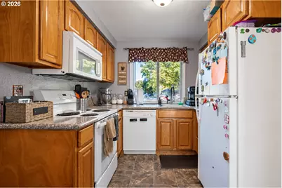 480 NE 18th St, Gresham, OR 97030 - Photo 32