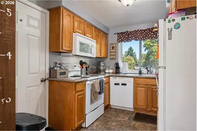 480 NE 18th St, Gresham, OR 97030 - Photo 34