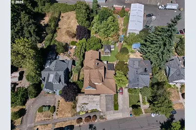 795 Corby St, Woodburn, OR 97071 - Photo 40