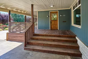 795 Corby St, Woodburn, OR 97071 - Photo 2