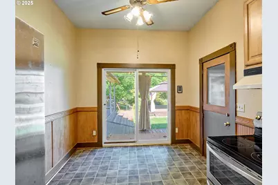 795 Corby St, Woodburn, OR 97071 - Photo 10