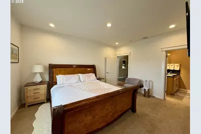 2125 Pine St, North Bend, OR 97459 - Photo 12