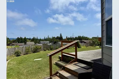 2125 Pine St, North Bend, OR 97459 - Photo 44