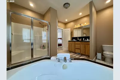 2125 Pine St, North Bend, OR 97459 - Photo 14