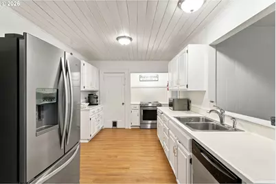 2260 E 15th Ave, Eugene, OR 97403 - Photo 18