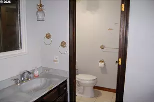 13104 NE 8th Ct, Vancouver, WA 98685 - Photo 16