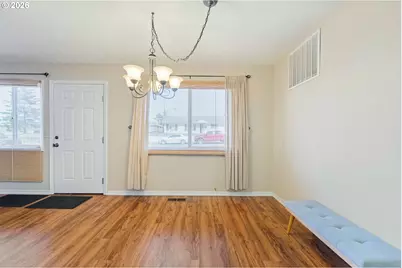 1532 Johnson St, North Bend, OR 97459 - Photo 10