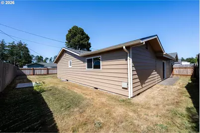 1532 Johnson St, North Bend, OR 97459 - Photo 34