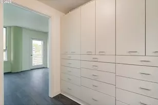 1132 SW 19th Ave, Portland, OR 97205 - Photo 16