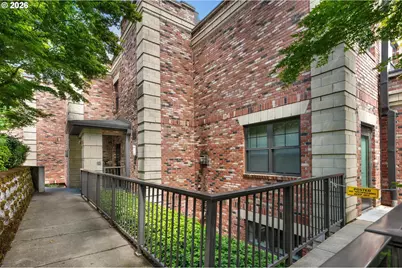 2430 NW Westover Rd #201, Portland, OR 97210 - Photo 2