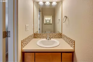 5905 NE 56th Cir, Vancouver, WA 98661 - Photo 12