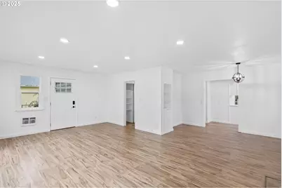 245 SW 133rd Ave, Beaverton, OR 97005 - Photo 10