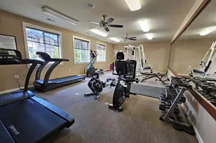 13296 SE Normandy Dr, Clackamas, OR 97015 - Photo 26