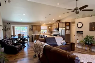 675 SE Brush Ct, Winston, OR 97496 - Photo 2