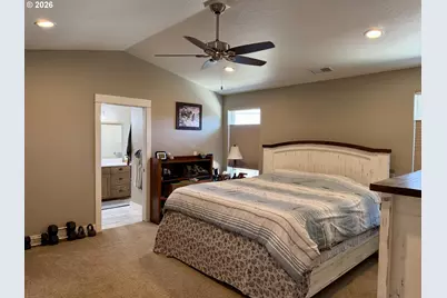 675 SE Brush Ct, Winston, OR 97496 - Photo 20