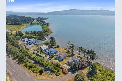 8580 Bayfront Ln, Bay City, OR 97107 - Photo 18