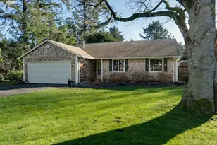 641 6th St, Gearhart, OR 97138 - Photo 1