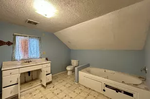 823 W 8th St, The Dalles, OR 97058 - Photo 18