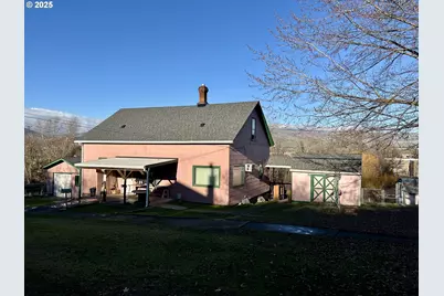 823 W 8th St, The Dalles, OR 97058 - Photo 22