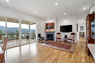 530 Sunridge Ln, Lowell, OR 97452 - Photo 10