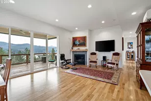 530 Sunridge Ln, Lowell, OR 97452 - Photo 10