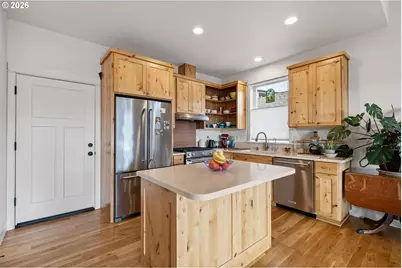 530 Sunridge Ln, Lowell, OR 97452 - Photo 4