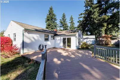 1608 NE 120th Ave, Portland, OR 97220 - Photo 36