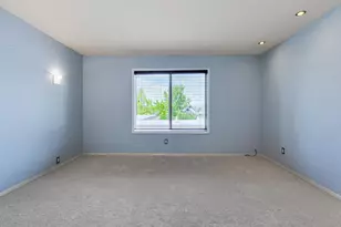 2345 NW Overton St, Portland, OR 97210 - Photo 14