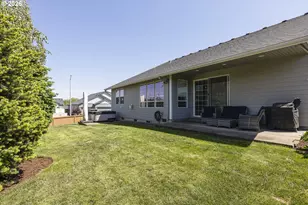 781 E McKinley St, Carlton, OR 97111 - Photo 28