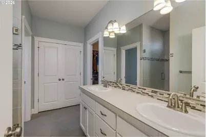 781 E McKinley St, Carlton, OR 97111 - Photo 16