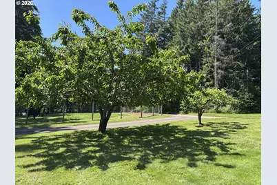 15612 SE 202nd Ave, Damascus, OR 97089 - Photo 38