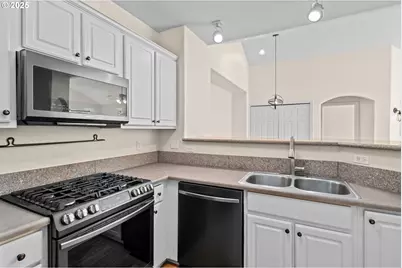 4650 Summerlinn Way, West Linn, OR 97068 - Photo 6