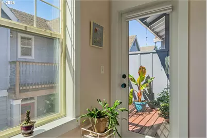 326 NE Morgan St #8-3, Portland, OR 97211 - Photo 18