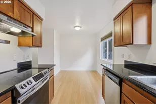 2301 SE Caruthers St, Portland, OR 97214 - Photo 22