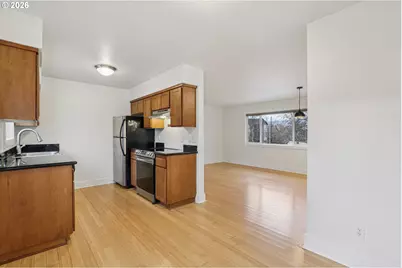 2301 SE Caruthers St #10, Portland, OR 97214 - Photo 16