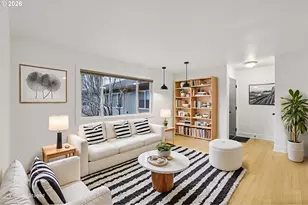 2301 SE Caruthers St, Portland, OR 97214 - Photo 8