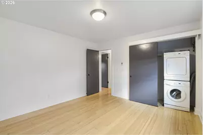 2301 SE Caruthers St #10, Portland, OR 97214 - Photo 32