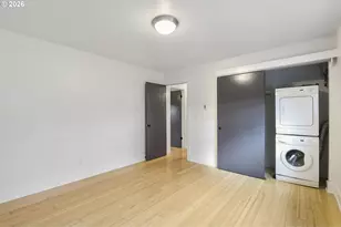 2301 SE Caruthers St, Portland, OR 97214 - Photo 32