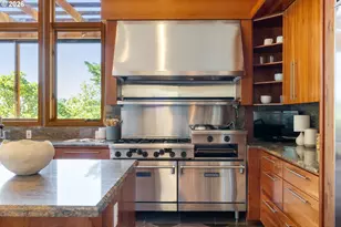 268 SW Forest Cove Rd, West Linn, OR 97068 - Photo 10