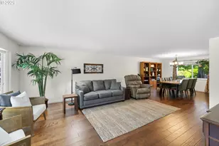 13270 Princeton Ct, Lake Oswego, OR 97035 - Photo 4