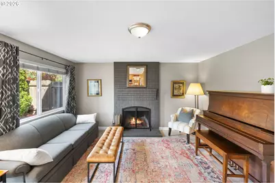 13270 Princeton Ct, Lake Oswego, OR 97035 - Photo 10