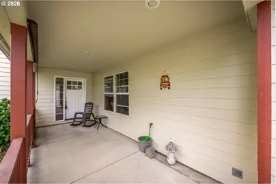2015 Chase Loop SW, Albany, OR 97321 - Photo 4