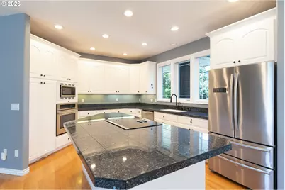 15686 SW Pleasantview Ct, Portland, OR 97224 - Photo 10