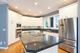 15686 SW Pleasantview Ct, Portland, OR 97224 - Photo 10