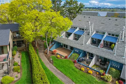 198 N Hayden Bay Dr, Portland, OR 97217 - Photo 2